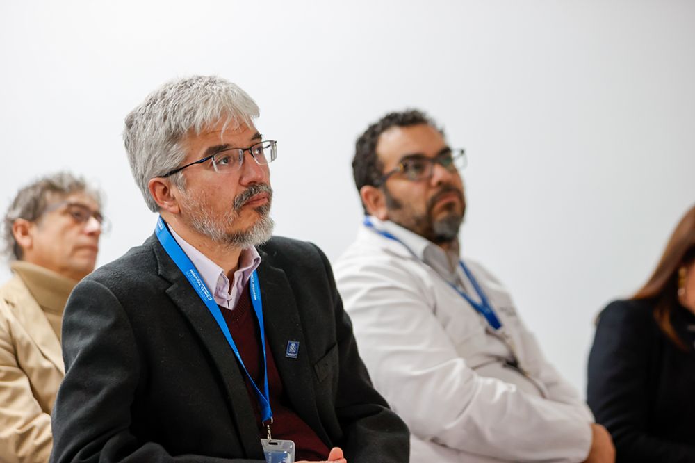 Con nuestras particularidades, este proceso nos conecta y nos da la posibilidad de contribuir activamente. Esto, por cierto, ya se realiza a través de distintos conductos formales, como el trabajo desarrollado por las comisiones locales de autoevaluación.