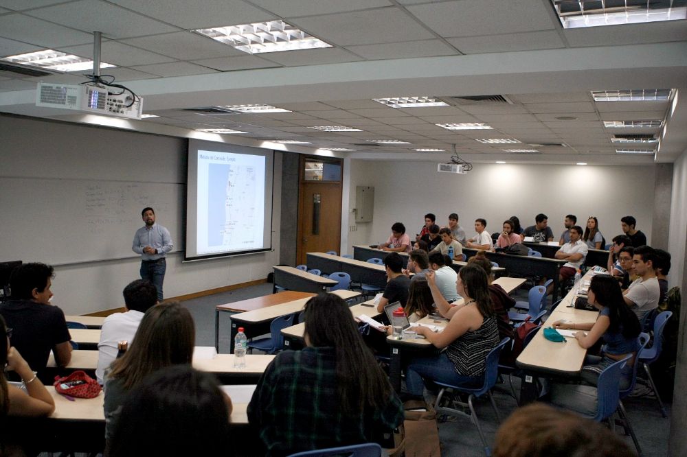 "A lo largo del 2024 todas las unidades académicas llevaron a cabo la elaboración de un documento preliminar, con altísimos niveles de respuesta, abordando los cuatro focos que en este instrumento se incluyen”, opinó el vicerrector de Asuntos Académicos, Claudio Pastenes.