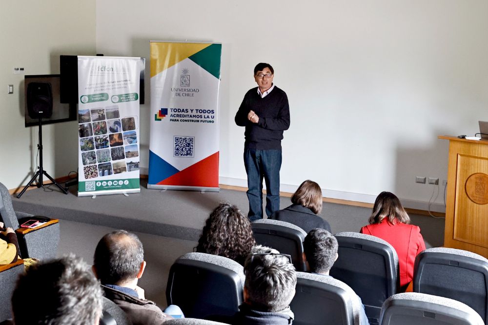 El decano Horacio Bown, señaló que “es muy importante que efectivamente hagamos el trabajo para posicionarnos de buena forma y que la Universidad logre el máximo de años de acreditación. Adicionalmente, esto lo vemos como una oportunidad, no como una carga extra, sino efectivamente como una forma de mirarnos introspectivamente y buscar qué podemos hacer para mejorar”. 