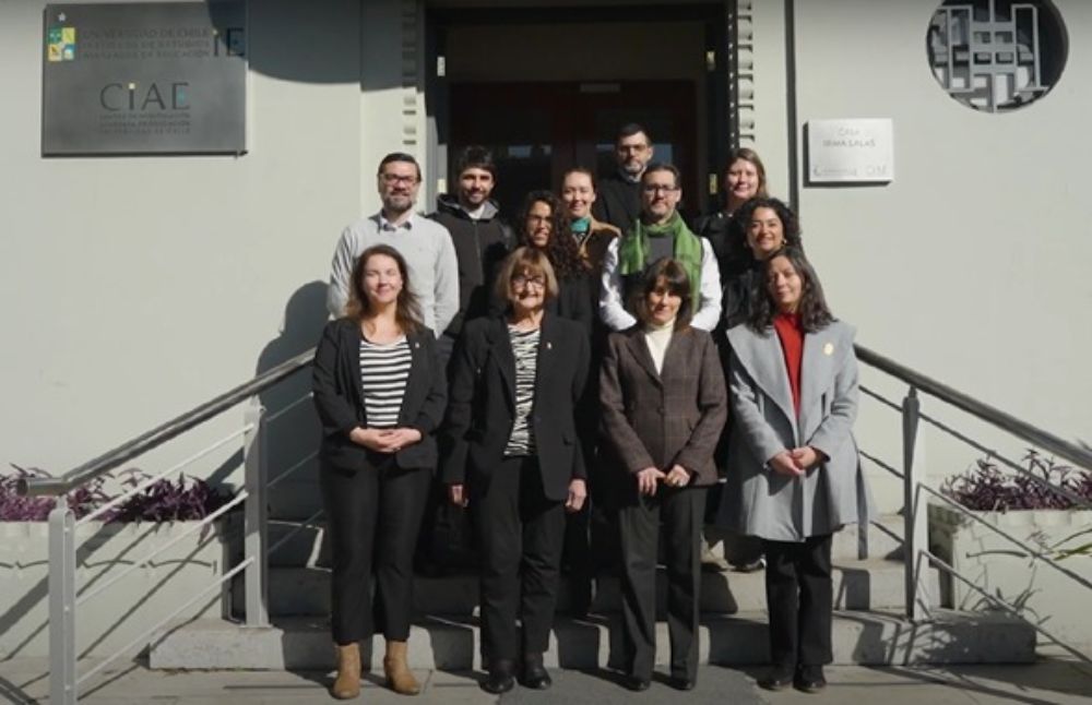  La Rectora Rosa Devés, junto a la Prorrectora Alejandra Mizala, el Vicerrector de Asuntos Académicos Claudio Pastenes y el Director Ejecutivo de Acreditación Institucional Thomas Griggs, recorrieron las 16 facultades, los 3 institutos y el Hospital Clínico de la Universidad.