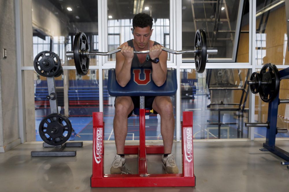 "El deporte permite combatir la rumiación del pensamiento, es decir, ese estado en que una persona se encuentra estresada o deprimida y se concentra en pensamientos repetitivos"