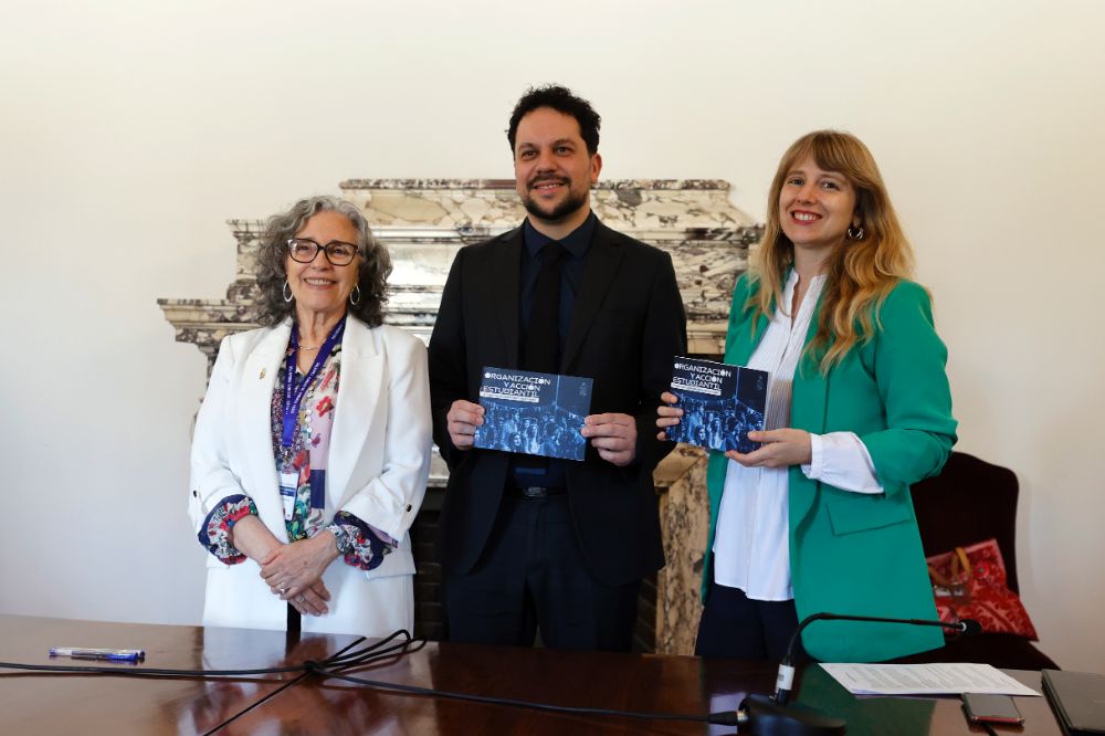 La alianza contempla, además, un programa de colaboración con la Unidad de Participación Ciudadana de la Segpres.