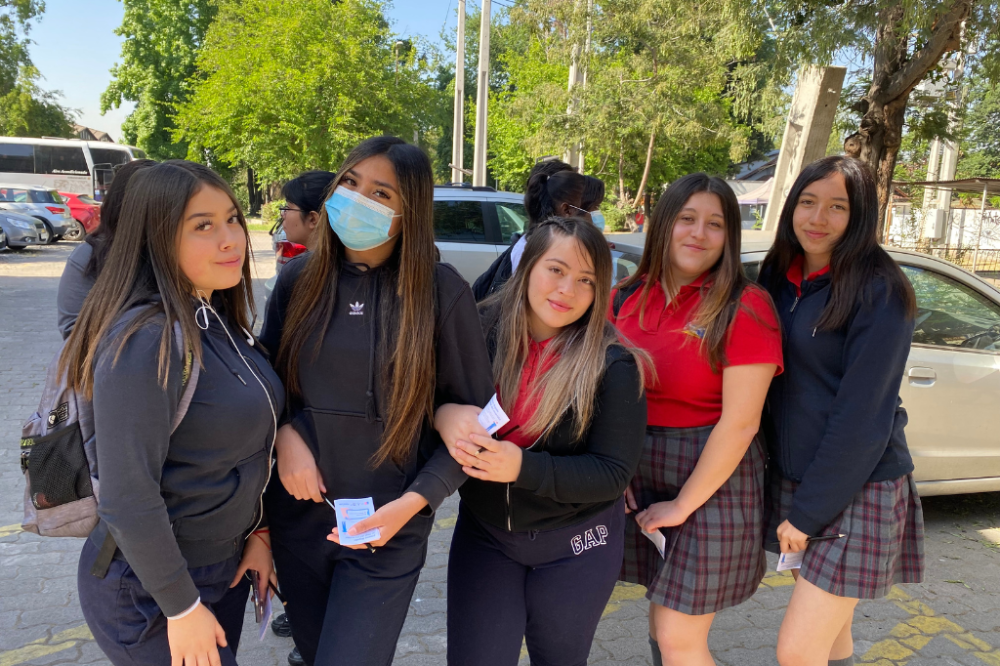 Estudiantes del Instituto Cumbre de Cóndores Oriente. 