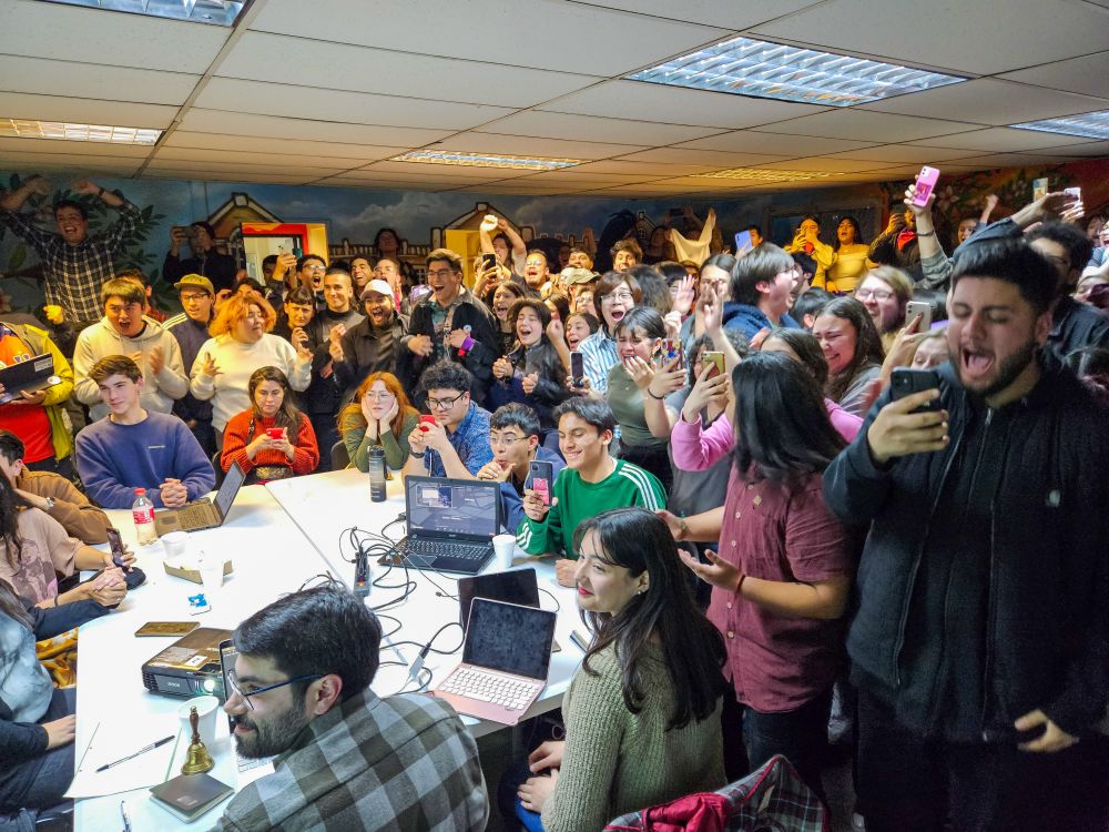 El Tricel dio a conocer los resultados a través de la plataforma U-Campus en la Casa FECh.