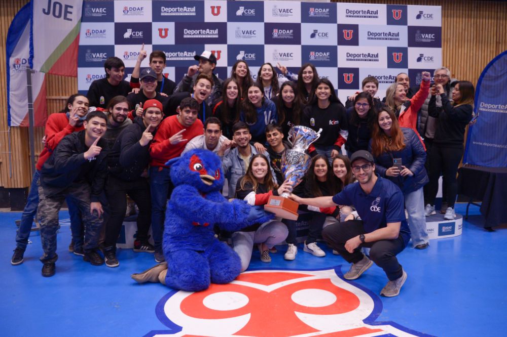 La Facultad de Ciencias Físicas y Matemáticas es la campeona vigente de los JOE. 