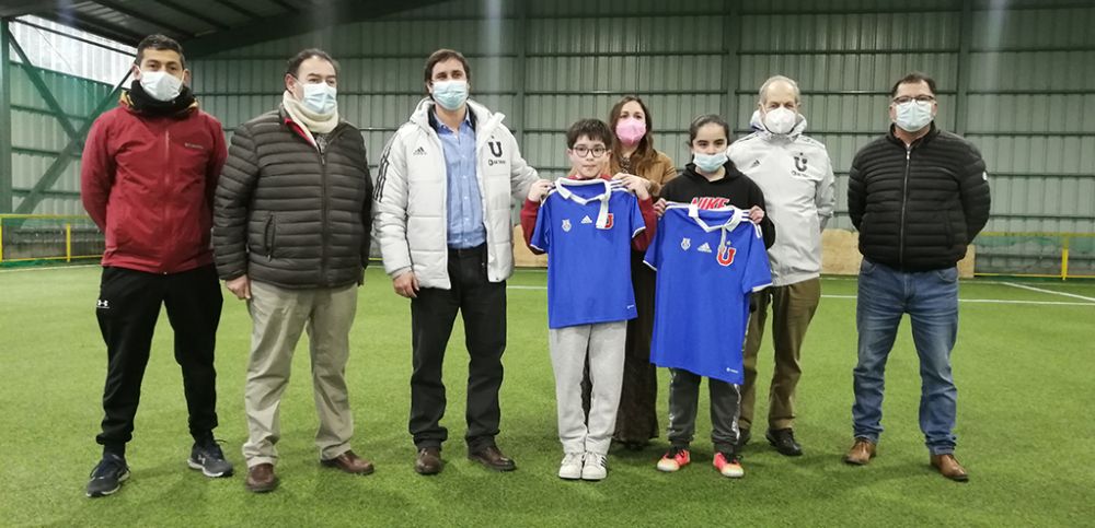 Entre las actividades implementadas está la inauguración de una escuela de fútbol para niños, con el propósito de promover el deporte en toda la comunidad.