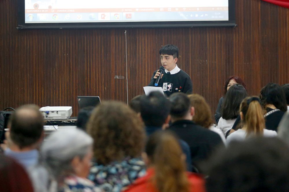 Benjamín –Kook- Rosales es uno de los estudiantes que integran la Red triestamental.