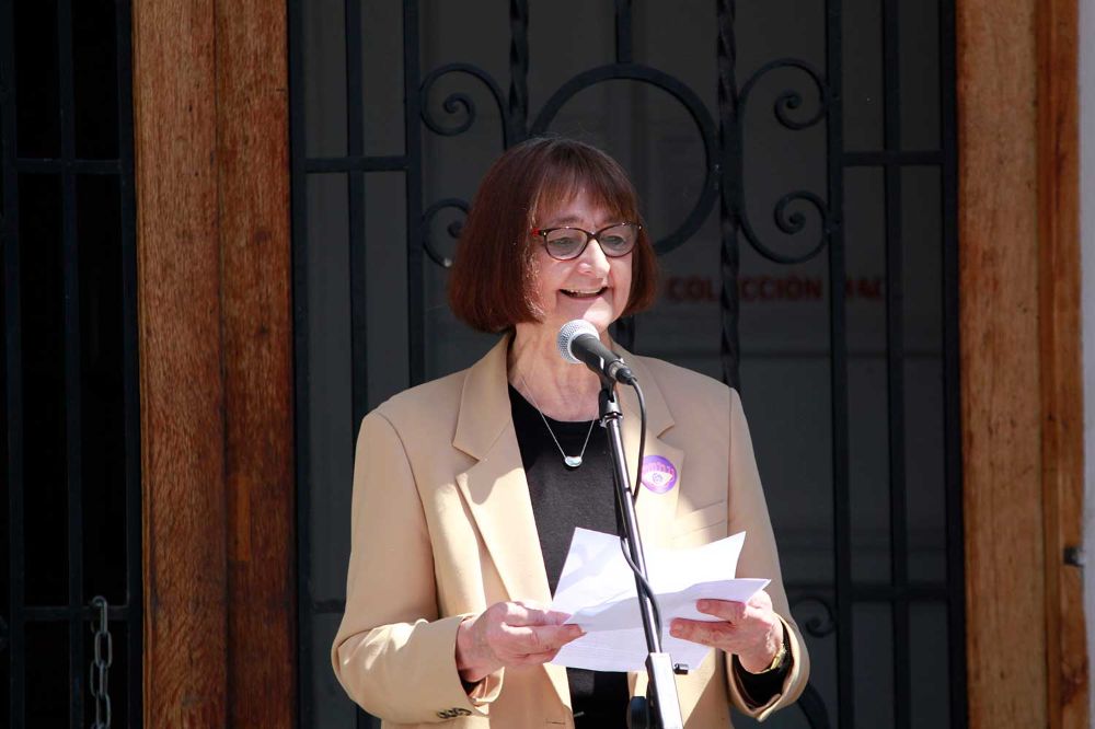 Palabras Rectora Devés