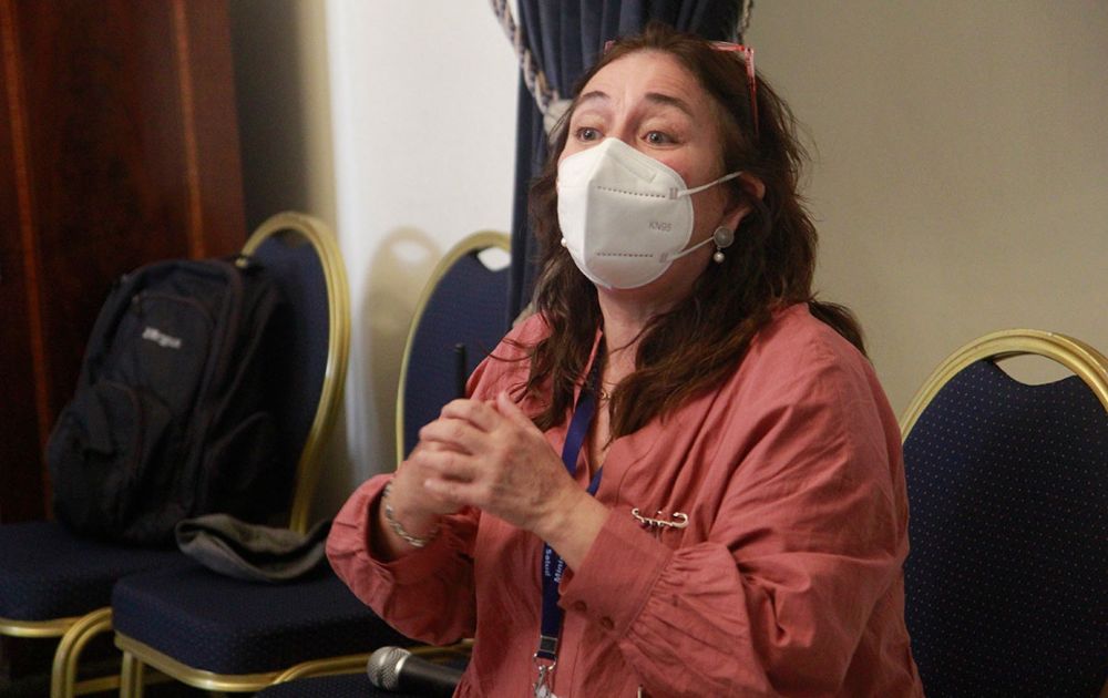 Entre los asistentes estaba la ministra de Salud, Begoña Yarza, quien destacó la importancia de recuperar la "soberanía sanitaria".