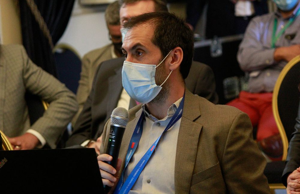 También asistió el ministro de Economía, Nicolás Grau, y los titulares de las carteras de Relaciones Exteriores, Obras Públicas y Ciencia y Tecnología.