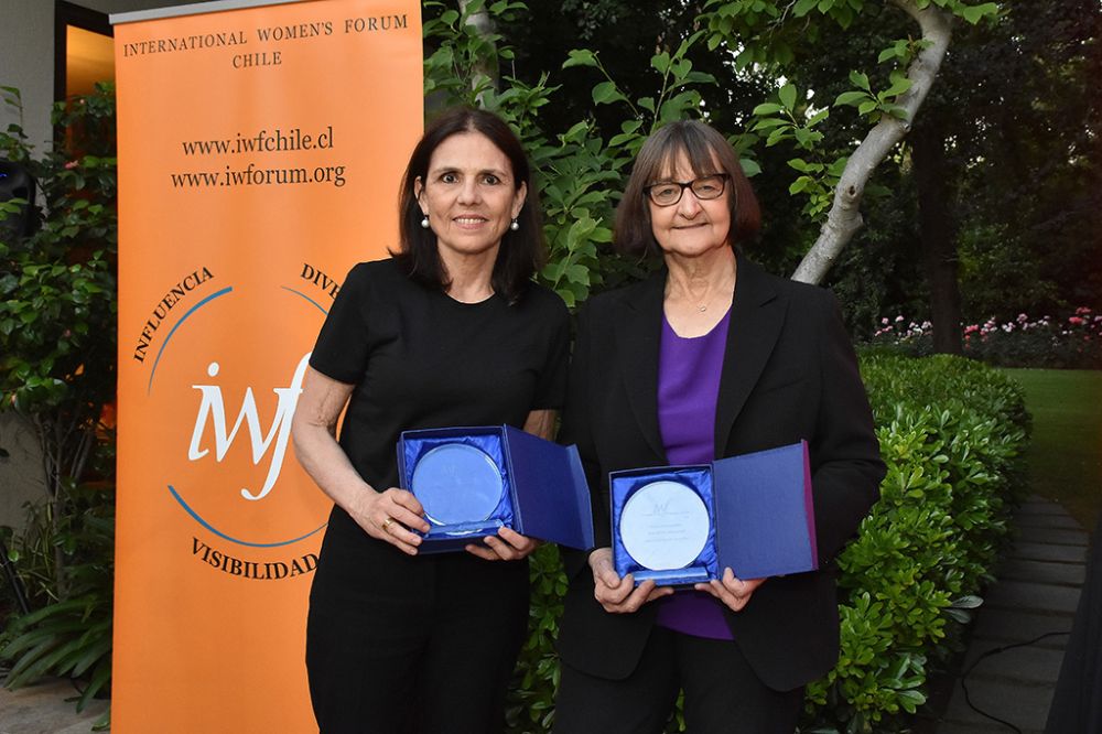 "Admiramos su valoración de la diversidad y equidad, principios que compartimos”, señaló la presidenta de IWF Chile, Drina Rendic, destacando que el reconocimiento fue zanjado por votación unánime