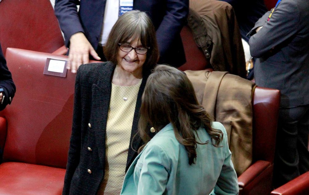 Destacó la presencia de la Rectora de la Universidad de Chile, Rosa Devés, y de una delegación de académicas y académicos de la Casa de Bello, institución que ha desempeñado un rol fundamental en la organización de esta cumbre.