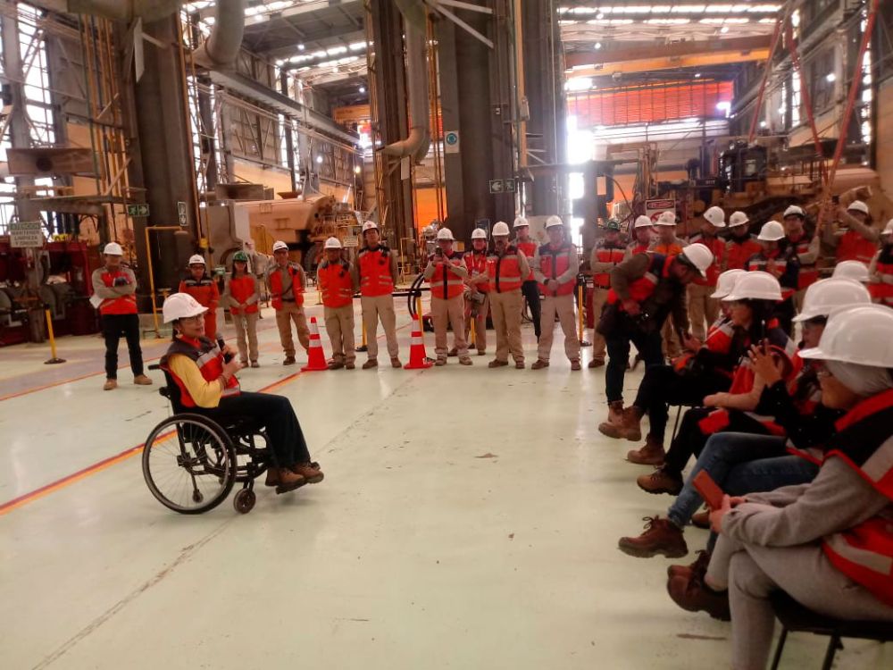 Hace muchos años que realiza distintas charlas de coaching para empresas y organizaciones.