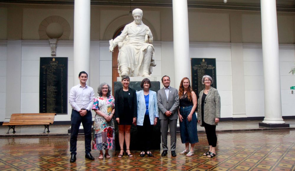 El ministro vino acompañado de la subsecretaria del Deporte, Antonia Illanes, para abordar los venideros Juegos Panamericanos Santiago2023.