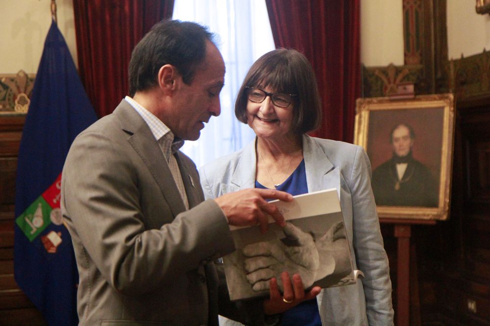 La Rectora Devés agradeció la reunión, que les permitió "compartir los desafíos nacionales en el ámbito de la actividad física" y señaló que la U. de Chile colaborará "entusiastamente" con los Juegos Panamericanos Santiago2023.