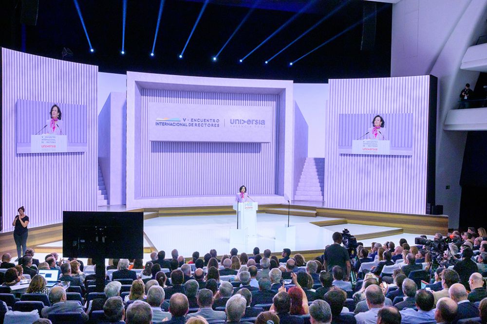 Durante la cita mundial, se discutió sobre el presente y futuro de la educación superior en tres ejes: las redes de interconexión, impulsar la innovación y emprendimiento, y acompañar la formación a lo largo de la vida.