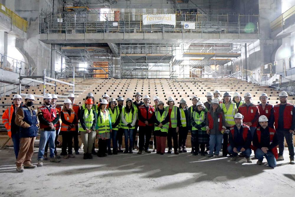 Se espera que la construcción del edificio finalice a mediados de 2024 y que, luego de la etapa de habilitación, la mayor parte del recinto esté operando a fines del próximo año.