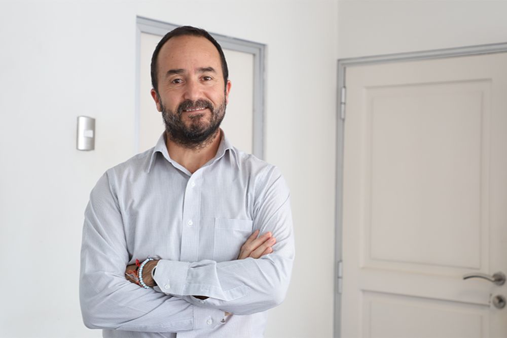 El académico Rodrigo Fuster detalla que “es innegable que después de 14 años consecutivos de precipitaciones por debajo de lo normal, que es lo que entendemos como sequía, este año ya está, en parte de Chile, en condiciones de normalidad”.