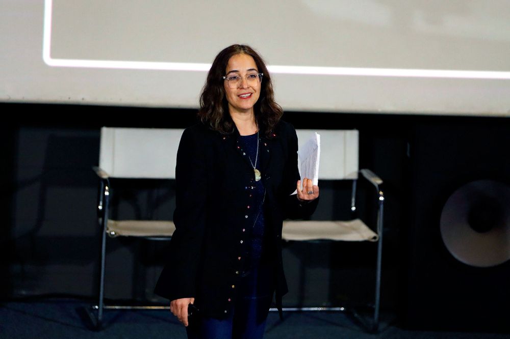 “La Universidad como motor de creatividad en la televisión: del Canal 9 a UCHILE TV“ fue el nombre de la charla que encabezó Alicia Scherson.