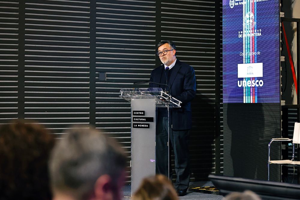 “La televisión no va a desaparecer solo sufre un proceso de transformación", dijo el presidente del CNTV, Mauricio Muñoz.