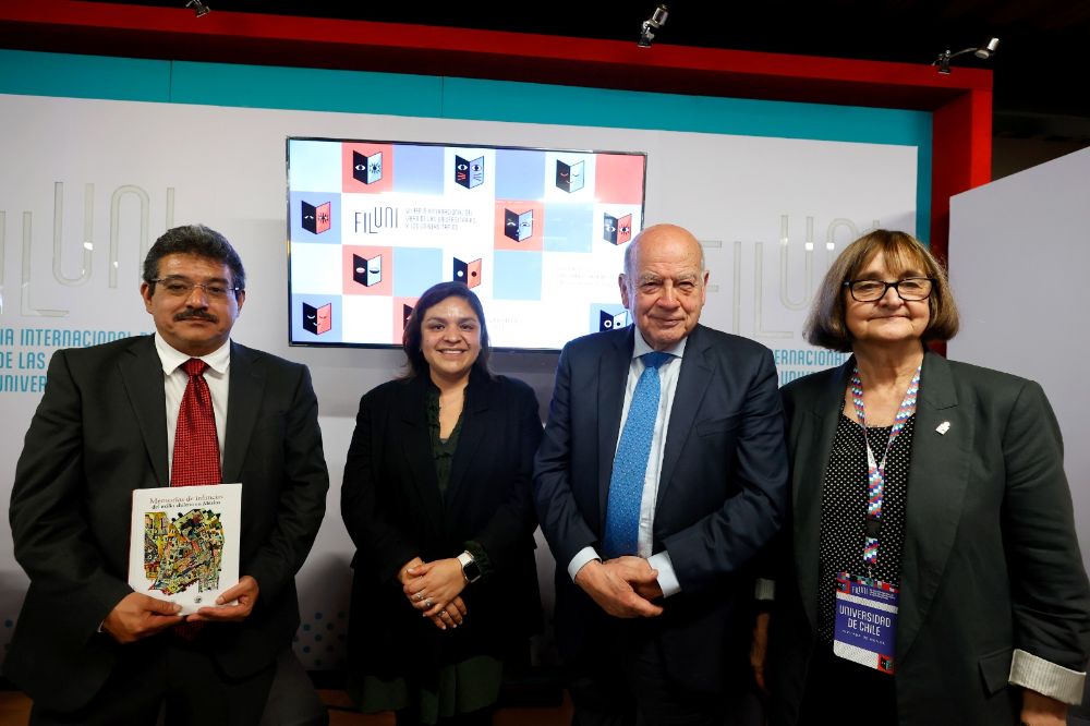 "Memorias de infancias del exilio chileno en México" fue editado por el Acervo Histórico Diplomático de la Secretaría de Relaciones Exteriores de México. 