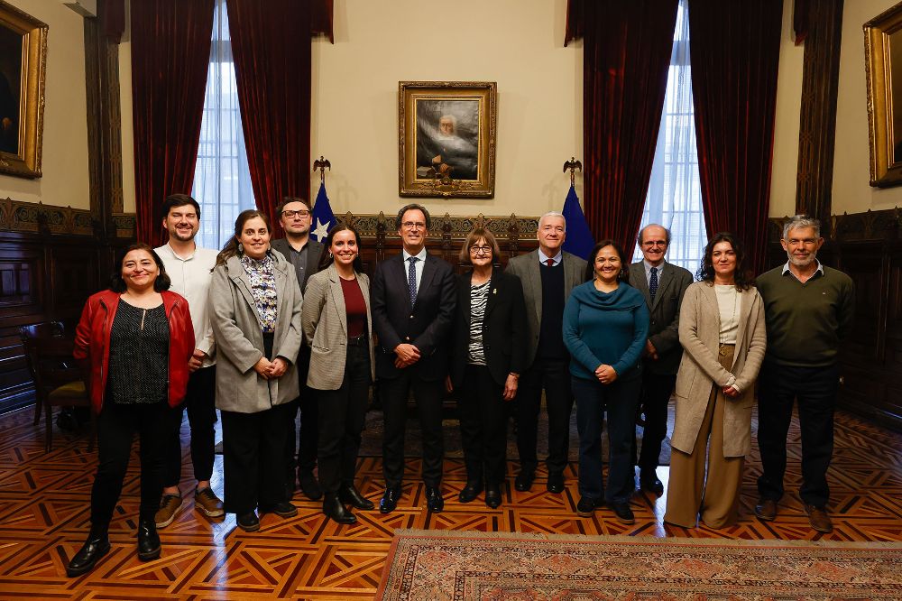 Los principales temas que se abordaron en la reunión fueron los balances de los procesos de participación ciudadana de 2024, las actividades realizadas en torno al proyecto Propuestas Ciudadanas, y el nuevo ciclo de diálogos Hacia una Mayor Protección.