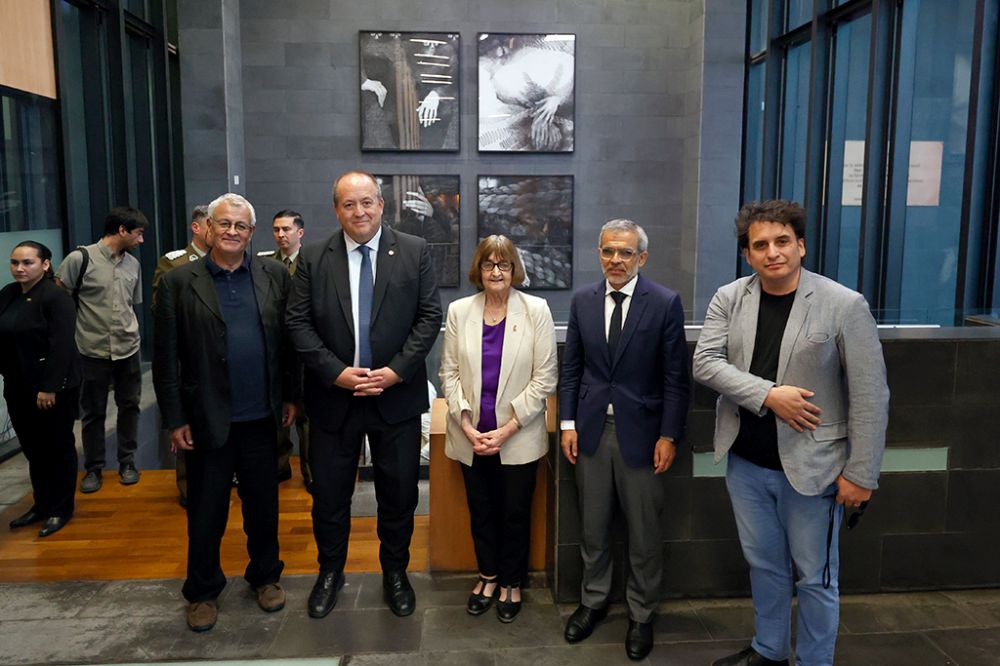 En el hito participaron el decano Fernando Carrasco, el Fiscal Nacional Ángel Valencia, la Rectora Rosa Devés, el ministro Luis Cordero y Daniel Cruz, director del MAC.
