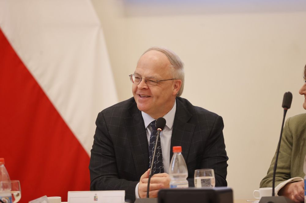 Tras la reunión, Thomas Schneider destacó que "la Universidad de Chile va a jugar un gran papel en nuestras actividades y operaciones en Sudamérica, porque nos queremos expandir a los miembros latinoamericanos”.