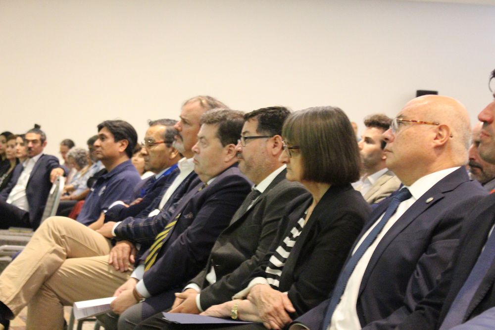 ITL busca llevar adelante proyectos de investigación aplicada que involucren, de manera importante, a actores regionales y particularmente a empresas proveedoras que forman parte de la cadena de valor, de la industria minera y energética.