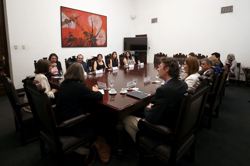 La Universidad de Heidelberg es una de las más prestigiosas y antiguas de Alemania. Destaca su trabajo en investigación en humanidades, ciencias naturale sy medicina. El Heidelberg Center para América Latina se encuentra en Santiago y fue fundado como el primer y único centro de Postgrado de una universidad alemana en Latinoamérica en 2002.