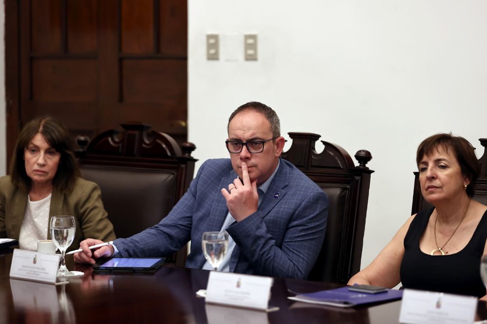 Para la directora de Relaciones Internacionales de la U. de Chile, Alicia Salomone, la visita "nos abre la puerta a expandir enormemente la colaboración a otras áreas”. 