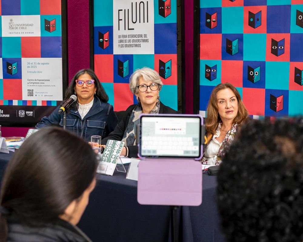 Este jueves 31 de julio se realizó el punto de prensa de presentación de la programación de FILUNI 2025. La vicerrectora Pilar Barba representó a la Universidad de Chile en este puntapié inicial de la feria del libro universitario más grande de iberoamérica.