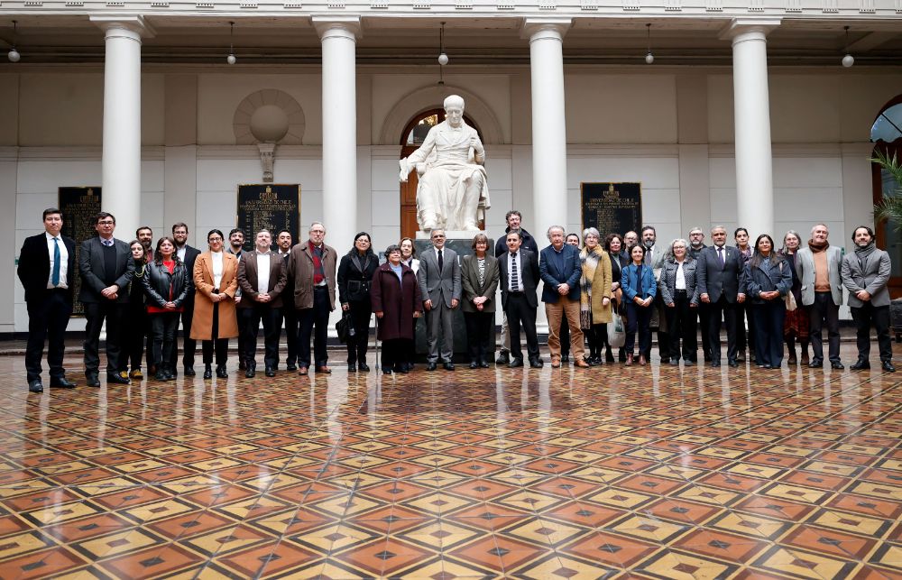 El equipo detrás del Plan Nacional de Búsqueda está integrado por documentalistas, expertos en investigación social, psicología, historia, sociología, arqueología, antropología y judicial, entre otros. 