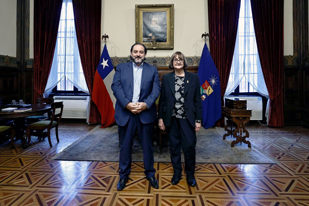 “Era importante conversar con la Rectora Devés para coordinar acciones en torno a esa actividad y a algún otro ámbito de cooperación que podamos seguir desarrollando”, señaló el secretario ejecutivo de OLADE, Andrés Rebolledo.