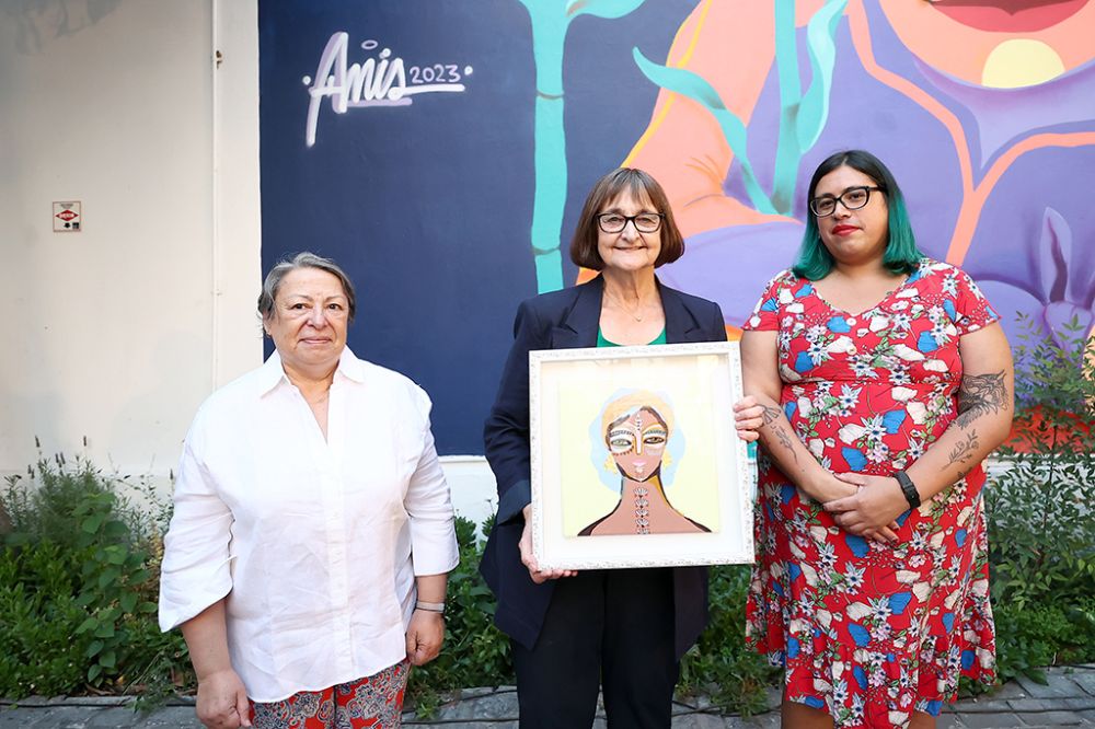 La entrega de los reconocimientos fue encabezada por la consejera Constanza Valdés, presidenta de la comisión de Género del Consejo, y la directora del INDH, Consuelo Contreras. 