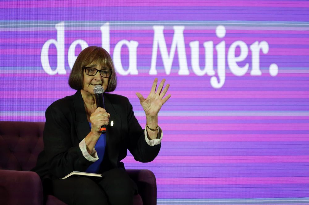 Para comenzar, la Rectora Devés enfatizó en que “es muy importante aminorar las brechas, pero no para perpetuar la misma sociedad que tenemos”. 