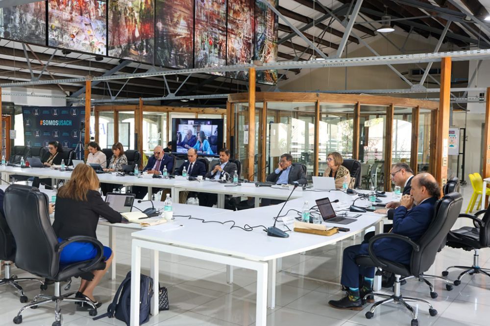 El convenio fue destacado por las autoridades universitarias, quienes valoraron que “nuestras facultades de ingeniería tienen mucho que contribuir” a los desafíos de la descentralización y que esta alianza tiene potencial para seguir creciendo. 
