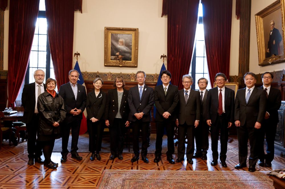 “Esperamos continuar las conversaciones para futuras colaboraciones de investigación en diversos campos, incluyendo Humanidades, Ciencias Sociales, Ingeniería, Medicina, Ciencia y Astronomía en particular", afirmó por su parte el Rector Fujii.