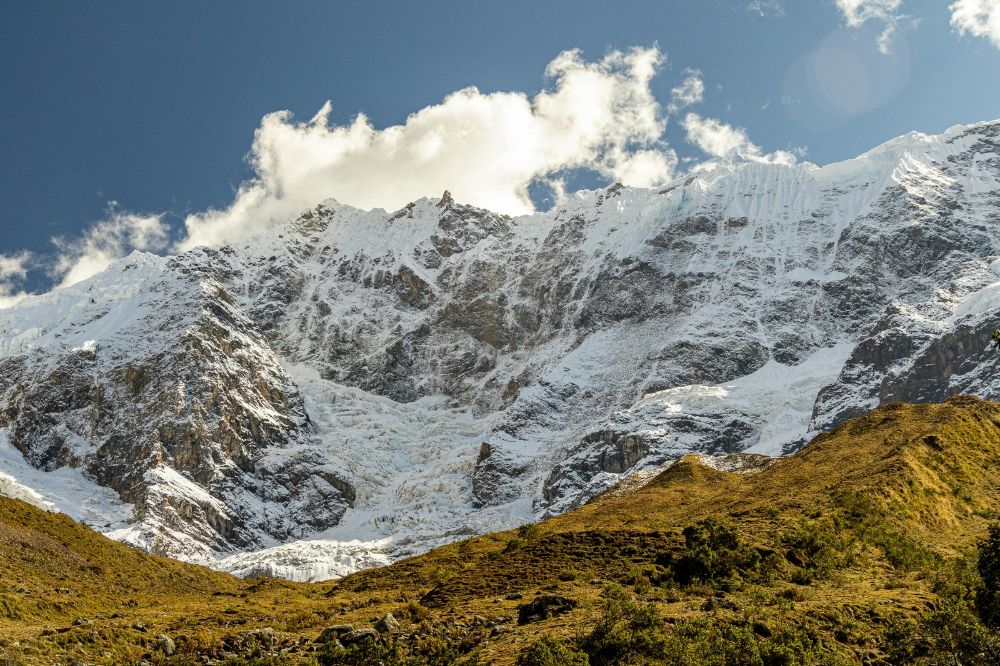 El Dr. Matías Taucare Toro es Profesor Asistente del DGL y se encuentra estudiando los procesos de recarga de la alta montaña.