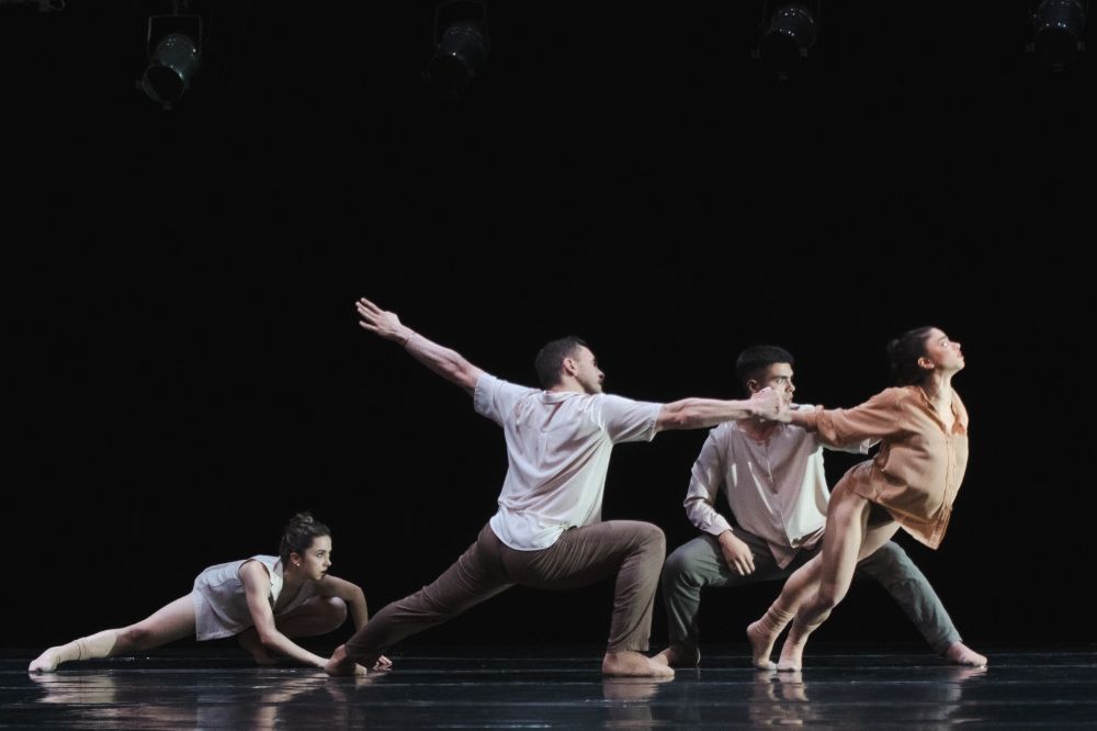 La gala presentó la obra “La hora azul”, creación del coreógrafo y director artístico del BANCh, Mathieu Guilhaumon, que se estrenó en 2014.