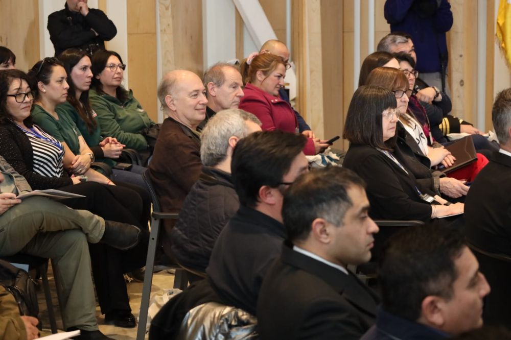 “Filosofías, Educación y Éticas para la Conservación Biocultural” fue el lema de la Tercera Conferencia Internacional CHIC en Puerto Williams, instancia organizada por el Centro Internacional Cabo de Hornos para Estudios de Cambio Global y Conservación Biocultural (CHIC). 