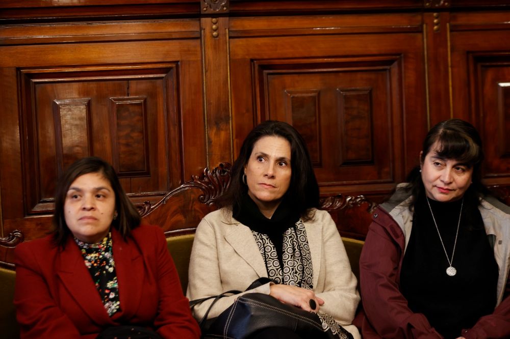 También participaron de la reunión la embajadora de México en Chile, Laura Moreno Rodríguez, y la directora del IEI, Dorotea López.