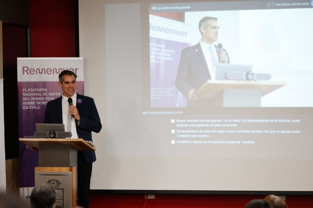 El subsecretario de Redes Asistenciales, Bernardo Martorell, ofreció unas palabras en representación de la ministra de Salud, Ximena Aguilera.