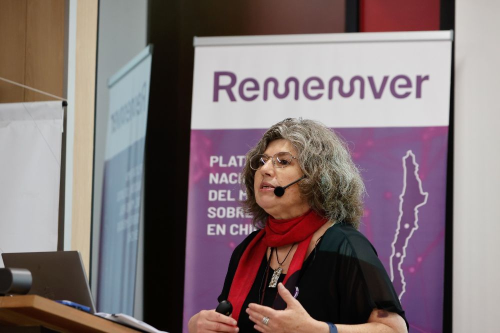 Como detalló la académica de la Facultad de Medicina, Andrea Slachevsky, el proyecto se propone “que las unidades de memoria aportemos desde los datos que generamos”, en una articulación interdisciplinaria para “hacer investigación inserta en la atención”.