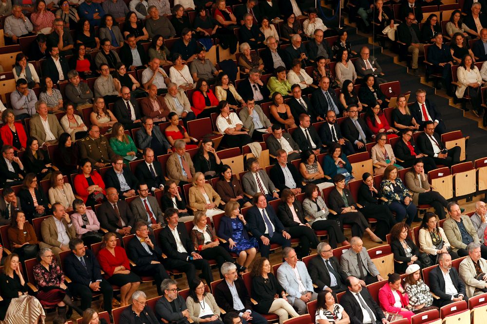 Cerca de 700 integrantes de la comunidad universitaria llegaron hasta la Gran Sala Sinfónica de la U. de Chile en el Complejo Universitario VM20.
