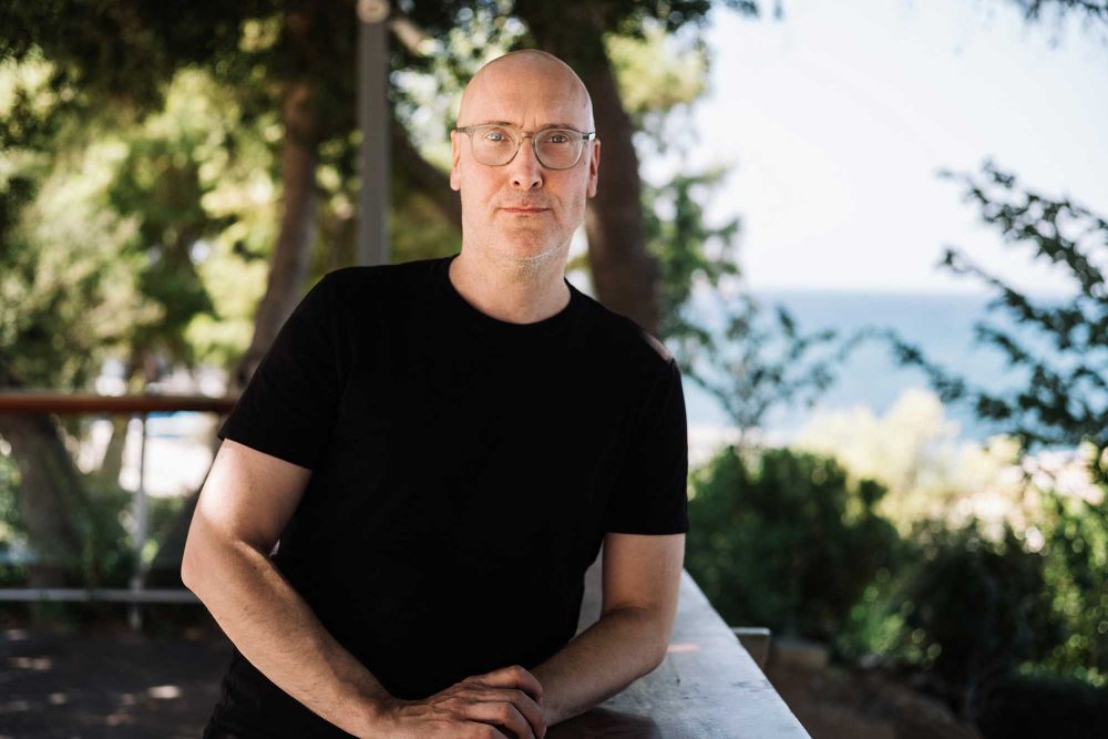 En “Materializar la nube digital”, el teórico finlandés Jussi Parikka entrevistado por Gabriel Godoi, nos propone pensar la tecnología desde otra mirada.