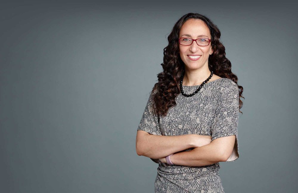 La chilena neurocientífica Lucía Melloni es entrevistada por Sofía Brinck y afirma que, en el futuro, las inteligencias artificiales podrían desarrollar consciencia. 