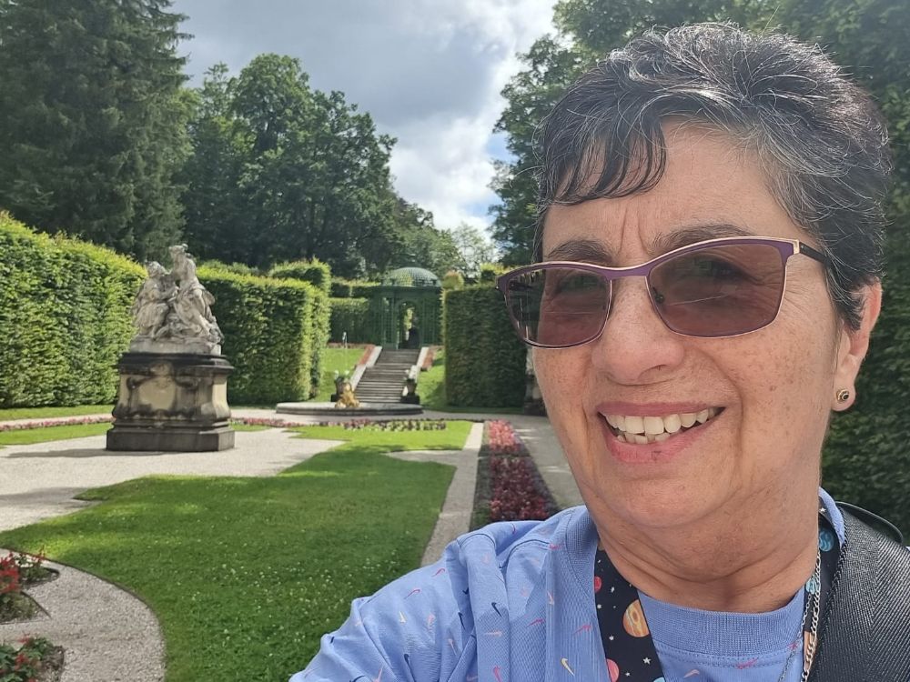 Cómo señala la toxicóloga Dra. Laura Börgel, los efectos de las gripe del teflón van asociados a una irritación de vías respiratorias, estornudos y tos.