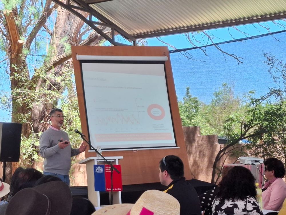 Para el académico del Departamento de Ciencias Ambientales y Recursos Naturales Renovables de la Facultad de Ciencias Agronómicas de la U. de Chile, estas medidas se deben tomar ya que “el cambio climático está generando pérdidas de biodiversidad".