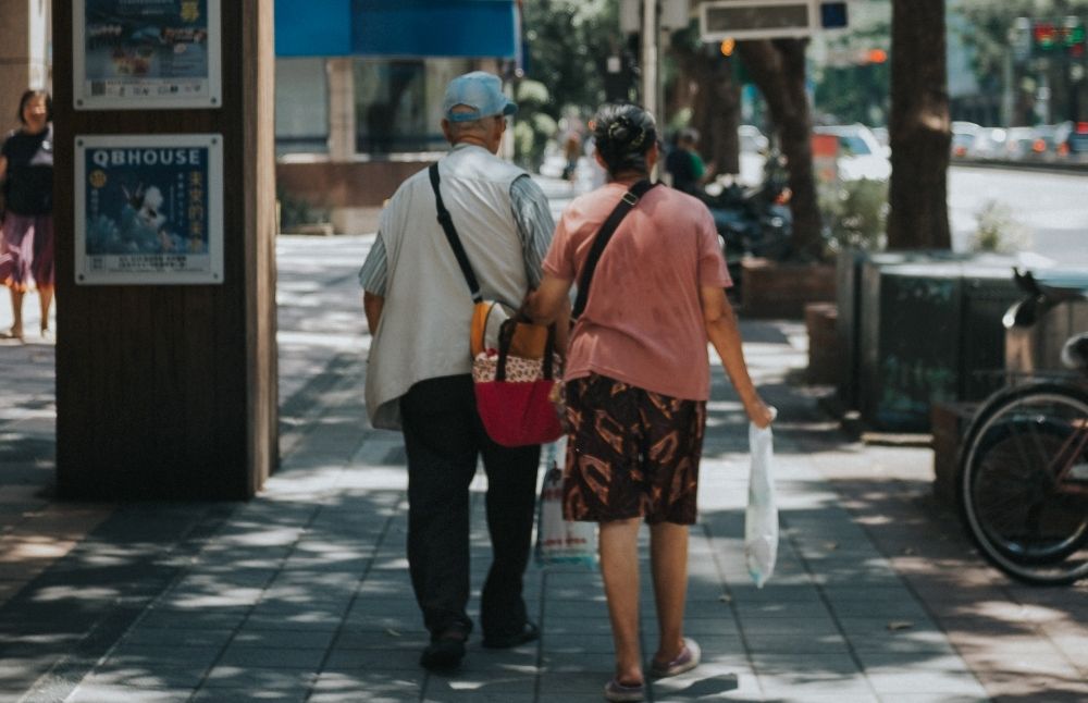 El conversatorio “Cuerpos, emociones y experiencias: Diversas formas de envejecer” de REDEN reunió a distintas mujeres para compartir sus experiencias y conocimientos en torno al proceso de envejecimiento.